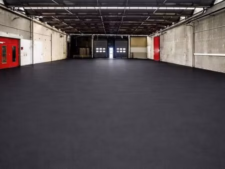 entrepot 878 m² - bonneville - emplacement stratégique