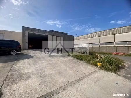 local industriel 350 m²