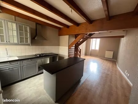 appartement f3 beaucoup de charme   sécurisé