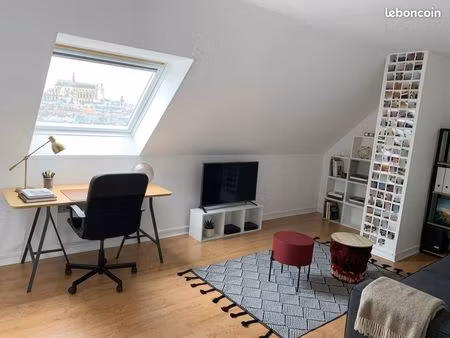 t2bis duplex 44m² - proche centre ville et citadelle - parking double
