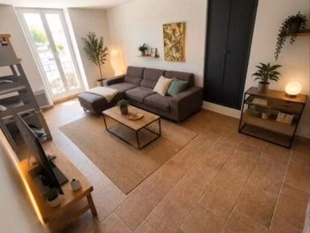 appartement 85 m² rénové – centre-ville d'oraison – 2/3 chambres – non meublé – 850 cc – l