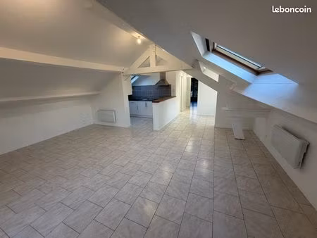 beau logement à hangest sur somme  proche d’amiens