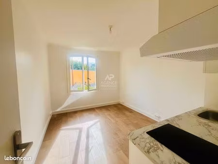 studio 1 pièce 18 m²