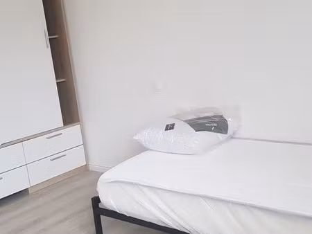 location chambre meublé c6-guyancourt