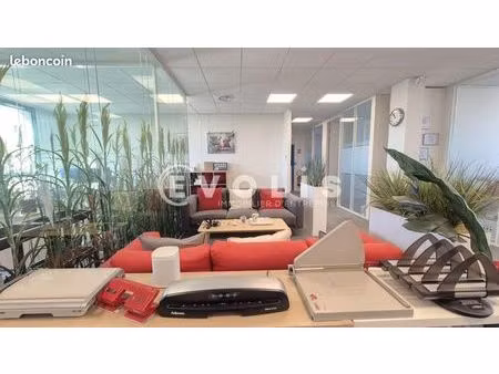 bureaux 245 m²