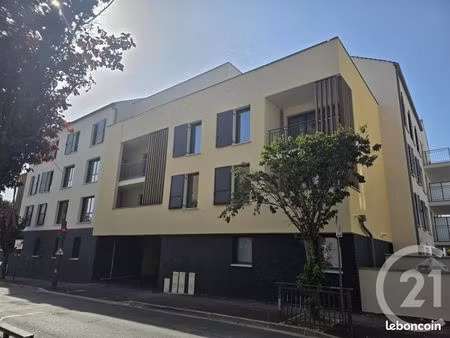 parking 15 m² brie comte robert