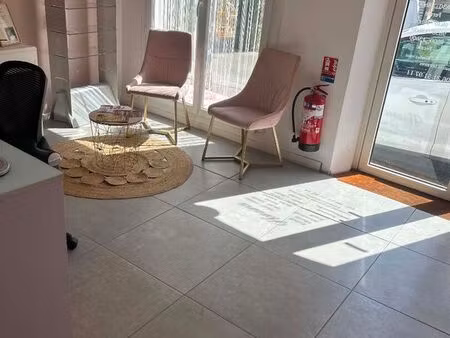 local commercial 45 m² vedene