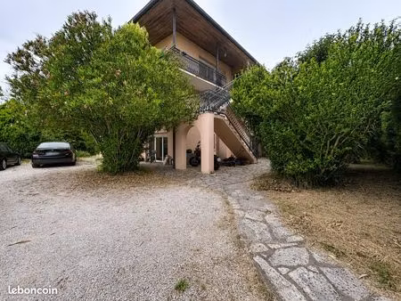 maison 7 pièces 250 m²