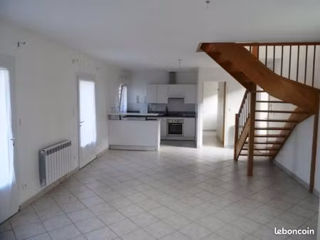 maison 3 pièces 90 m²