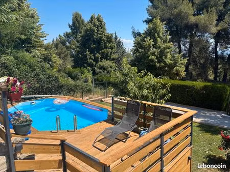 villa au calme avec piscine et jaccuzi