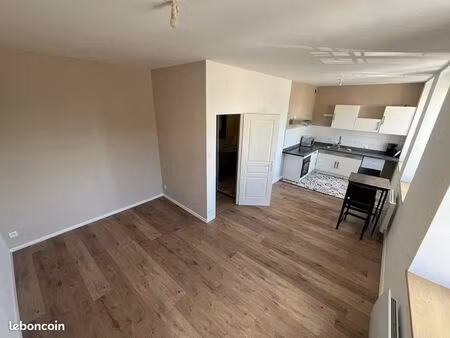 studio dans résidence