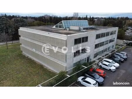 bureaux 234 m²