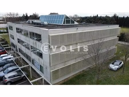 bureaux 69 m²