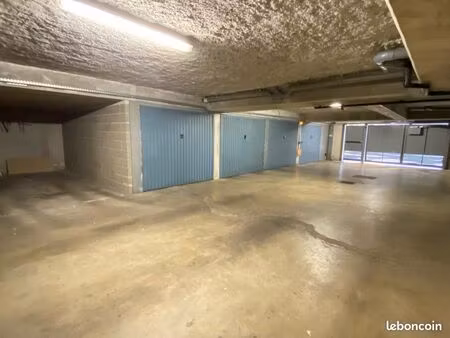 box 12 m² en sous-sol   gif-sur-yvette