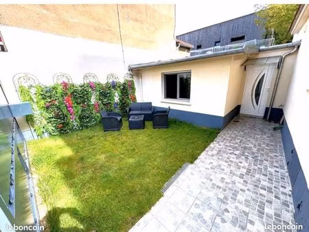 maison avec extérieur proche rer c
