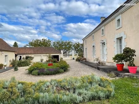 propriété 11 pièces 394 m²
