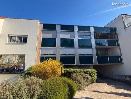 appartement 1 pièce 10 m²