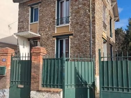 chambre 1 pièce 75 m²