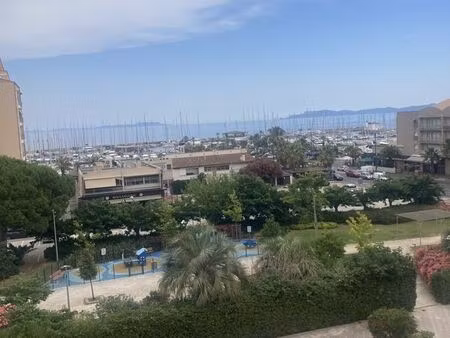 hyeres port duplex  vue sur port cros- porquerolles