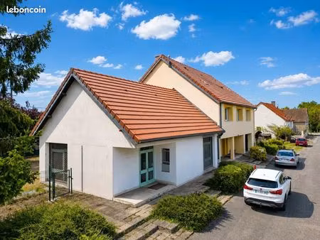 immeuble 7 pièces 205 m²