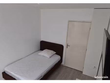 chambre 1 pièce 15 m²