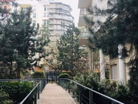 faubourg de l’arche – 3p meublé  lumineux
