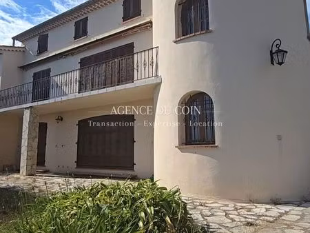 maison 14 pièces 320 m²