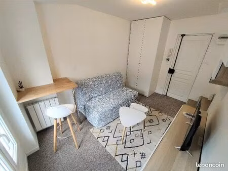 superbe studio équipé et meublé centre ville soisy sur seine