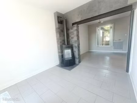 maison 5 pièces 120m2 avec sous sol/garage