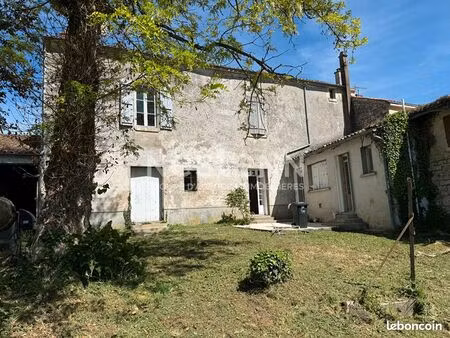 maison de village 7 pièces 170 m²