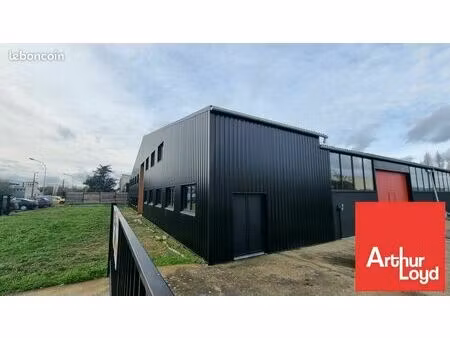 local d'activite 270 m² chatellerault