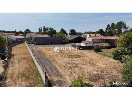 terrain 1300 m² montaigu-vendée