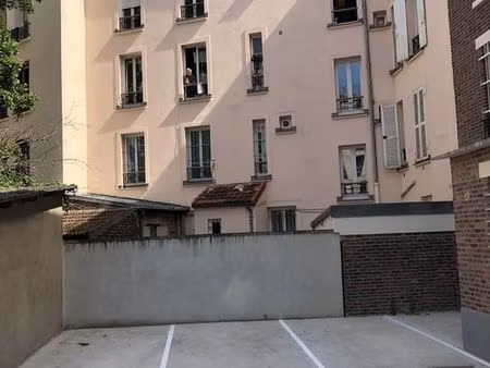 parkings extérieurs disponibles place gambetta à ivry-sur-seine