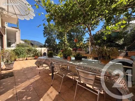 maison 7 pièces 146 m²