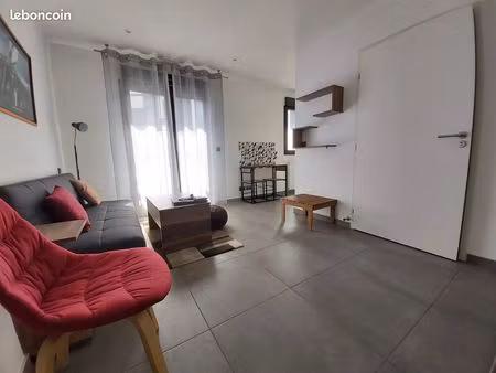 studio 1 pièce 23 m²