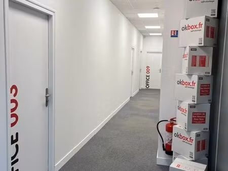 bureaux à louer de 10 m² à 23 m² à partir de 180 à poitiers