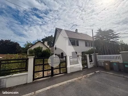 maison 7 pièces 181 m²
