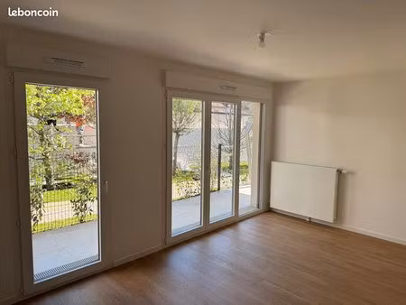 appartement neuf avec terrasse - 11 mn rer a