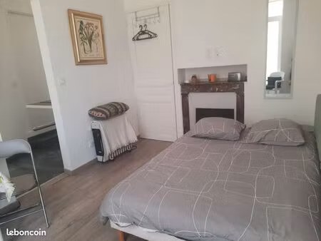 appartement t1 à 10 minutes de la gard proche du centre ville charges tout compris eau éle