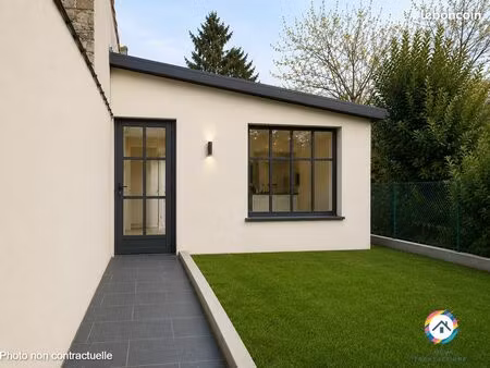 loft/atelier/surface 3 pièces 75 m²