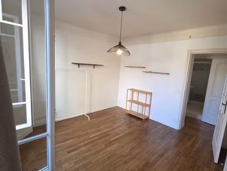 appartement 2/3 pièces de 40 m² – centre-ville de rosny-sous-bois