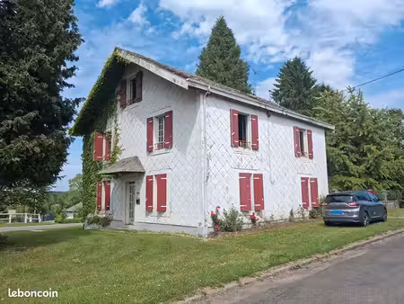 maison 9 pièces 244 m²