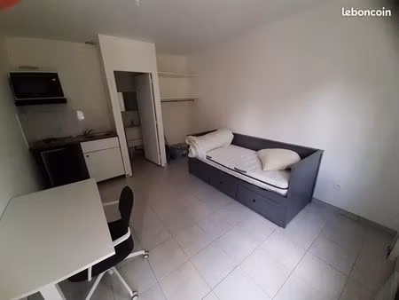 studio 1 pièce 18 m²