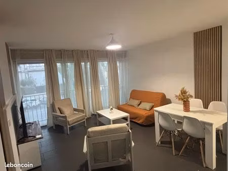 apparemment à louer