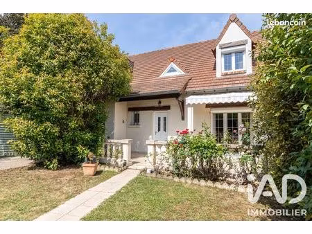 propriété 7 pièces 142 m²