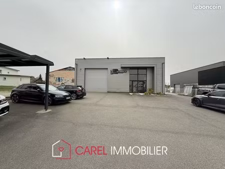 local 240 m² luc-la-primaube