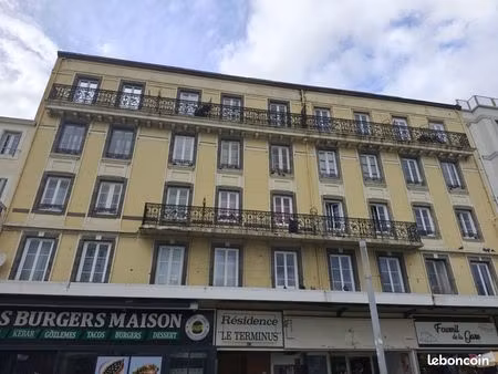 studio 1 pièce 10 m²