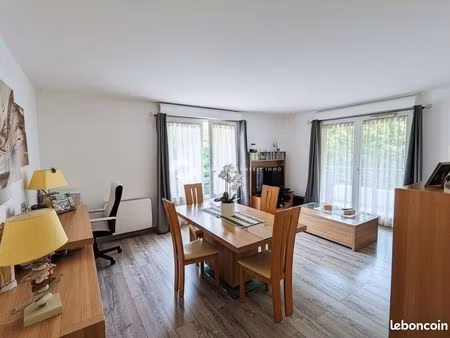 appartement 4 pièces 82 m²
