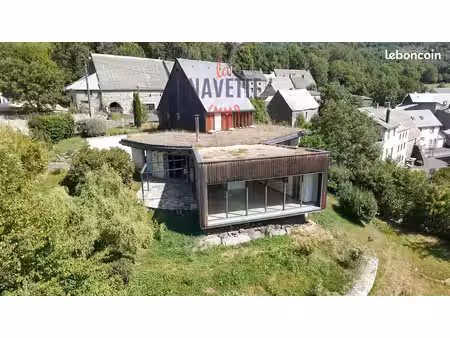 maison 8 pièces 260 m²