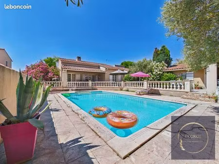 maison 7 pièces 180 m²
